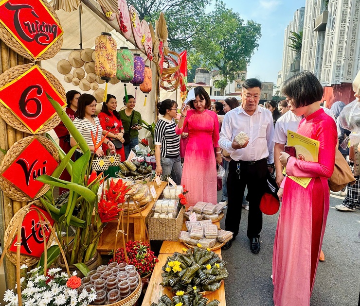 Ngọc Hà rộn ràng Ngày hội Đại đoàn kết: Lan tỏa sức mạnh 95 năm truyền thống MTTQ Việt Nam- Ảnh 9.