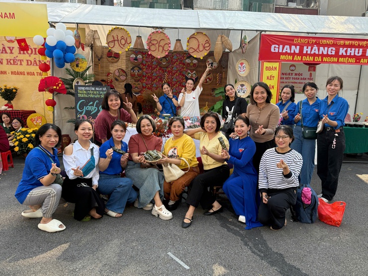 Ngọc Hà rộn ràng Ngày hội Đại đoàn kết: Lan tỏa sức mạnh 95 năm truyền thống MTTQ Việt Nam- Ảnh 25.