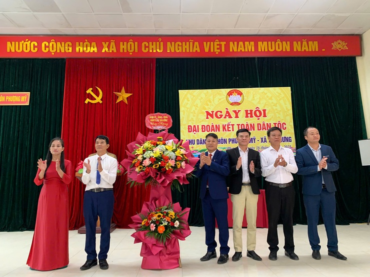 Khu dân cư Phượng Mỹ tưng bừng Ngày hội đại đoàn kết toàn dân tộc.- Ảnh 1.