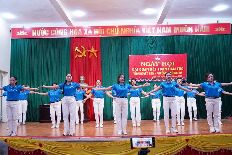 Thôn Quyết Tiến long trọng tổ chức Ngày hội Đại đoàn kết toàn dân trong không khí vui tươi, phấn khởi- Ảnh 3.