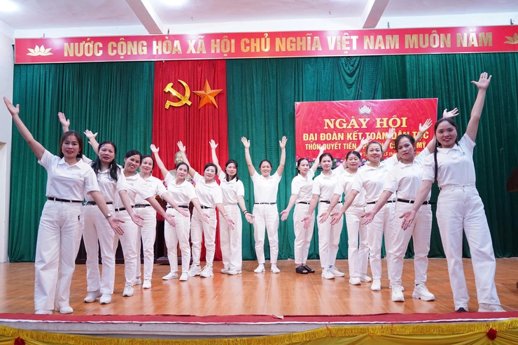 Thôn Quyết Tiến long trọng tổ chức Ngày hội Đại đoàn kết toàn dân trong không khí vui tươi, phấn khởi- Ảnh 5.