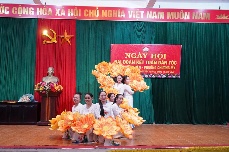 Thôn Quyết Tiến long trọng tổ chức Ngày hội Đại đoàn kết toàn dân trong không khí vui tươi, phấn khởi- Ảnh 6.