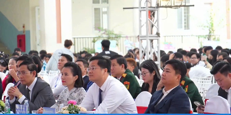 Gặp mặt cựu học sinh Trường THPT Ngọc Tảo "Hẹn ước vì tương lai"- Ảnh 2.
