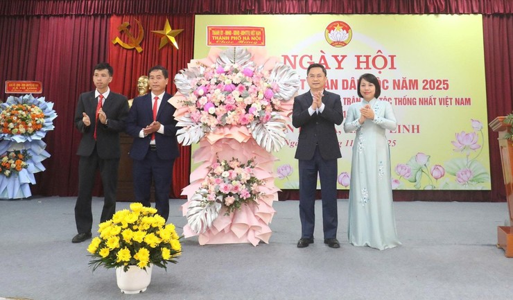 Mê Linh: Tưng bừng Ngày hội Đại đoàn kết toàn dân tộc năm 2025- Ảnh 1.