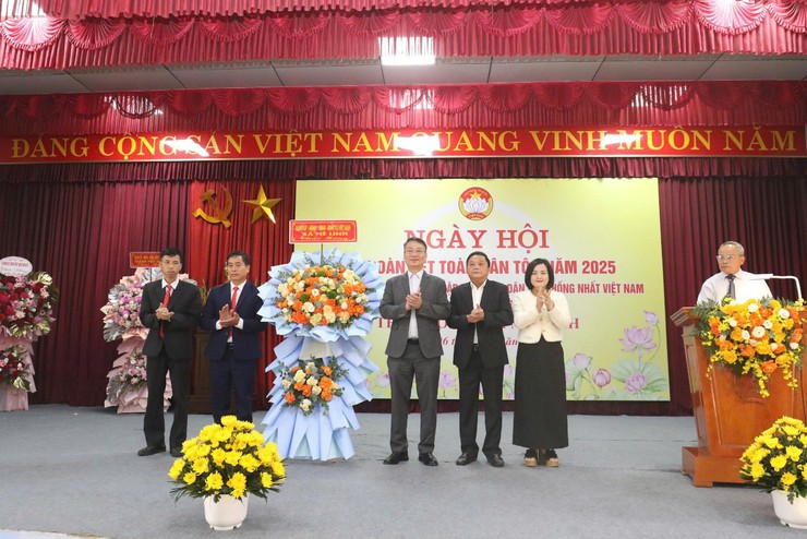 Mê Linh: Tưng bừng Ngày hội Đại đoàn kết toàn dân tộc năm 2025- Ảnh 2.