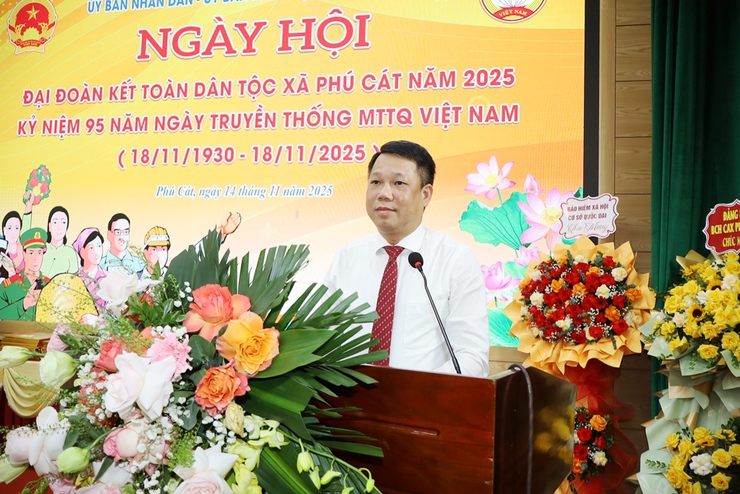 Phú Cát chăm lo đời sống nhân dân qua Ngày hội Đại đoàn kết toàn dân tộc 18/11- Ảnh 7.
