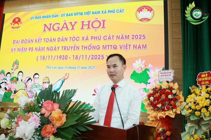 Phú Cát chăm lo đời sống nhân dân qua Ngày hội Đại đoàn kết toàn dân tộc 18/11- Ảnh 5.