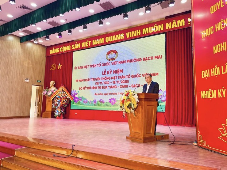 Lễ kỷ niệm 95 năm Ngày thành lập Mặt trận Dân tộc Thống nhất Việt Nam - Ngày truyền thống MTTQ Việt Nam (18/11/1930-18/11/2024) và sơ kết mô hình thi đua “sáng - xanh - sạch - đẹp”.- Ảnh 6.