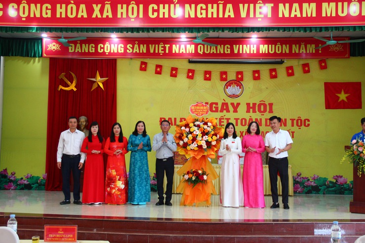 31/31 thôn trên địa bàn xã Thạch Thất sôi nổi tổ chức Ngày hội Đại đoàn kết toàn dân tộc năm 2025- Ảnh 2.