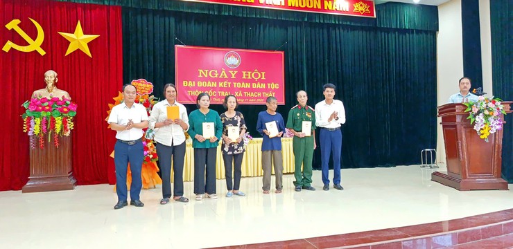 31/31 thôn trên địa bàn xã Thạch Thất sôi nổi tổ chức Ngày hội Đại đoàn kết toàn dân tộc năm 2025- Ảnh 23.