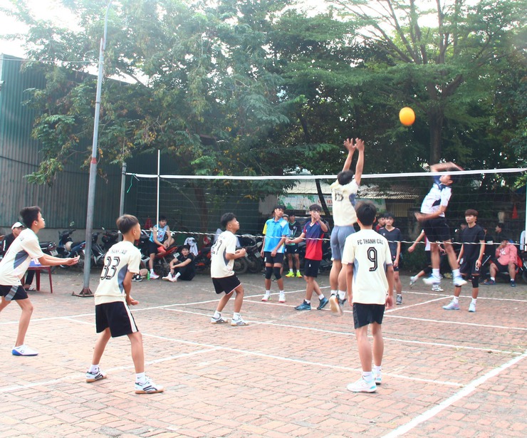 31/31 thôn trên địa bàn xã Thạch Thất sôi nổi tổ chức Ngày hội Đại đoàn kết toàn dân tộc năm 2025- Ảnh 18.