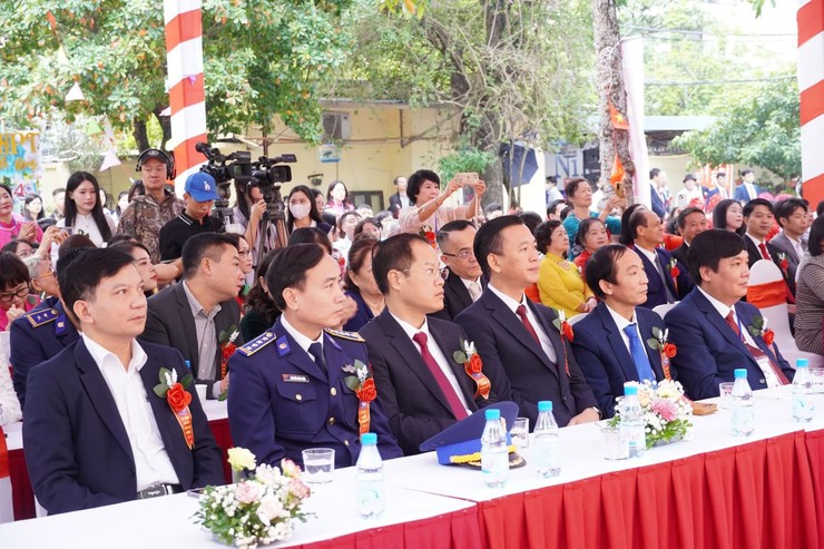 Trường THPT Trần Hưng Đạo – Hà Đông long trọng kỷ niệm 40 năm xây dựng và phát triển- Ảnh 3.