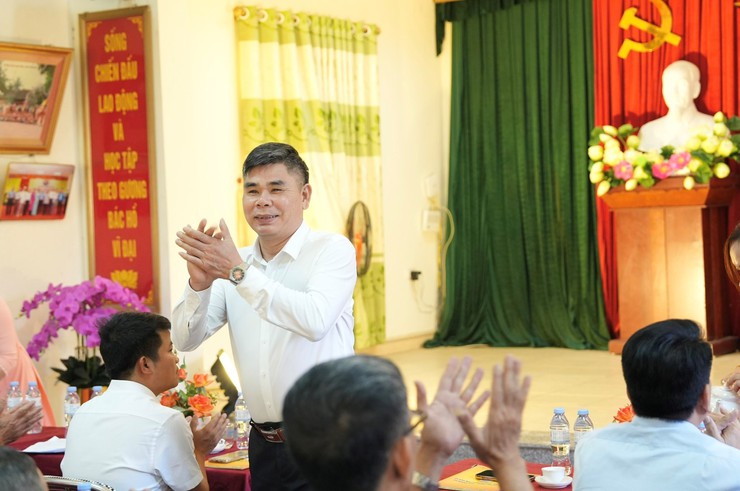 Khu dân cư thôn Me Táo rộn ràng Ngày hội Đại đoàn kết toàn dân tộc năm 2025 - Ảnh 4.