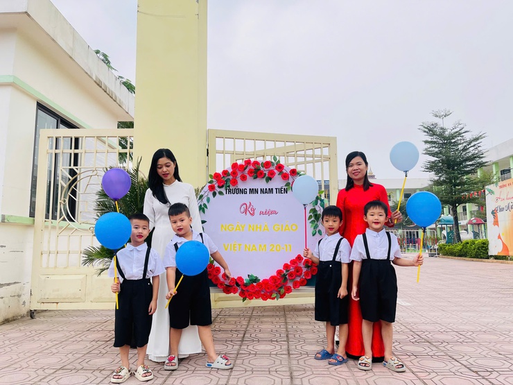 SÔI NỔI CÁC HOẠT ĐỘNG CHÀO MỪNG NGÀY NHÀ GIÁO VIỆT NAM 20/11- Ảnh 17.