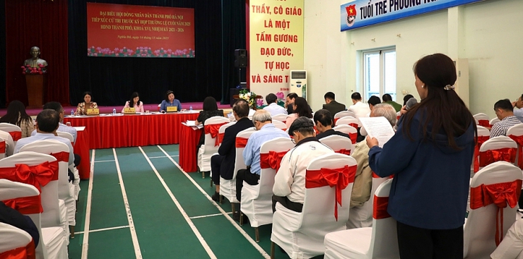 Đại biểu HĐND TP Hà Nội tiếp xúc cử tri 3 phường Cầu Giấy - Yên Hòa - Nghĩa Đô- Ảnh 2.