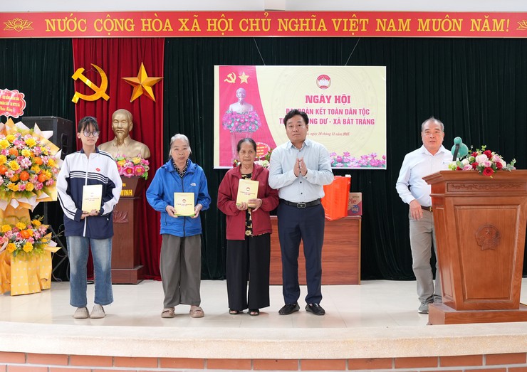 Các thôn trên địa bàn xã Bát Tràng tổ chức Ngày hội Đại đoàn kết toàn dân tộc năm 2025- Ảnh 3.