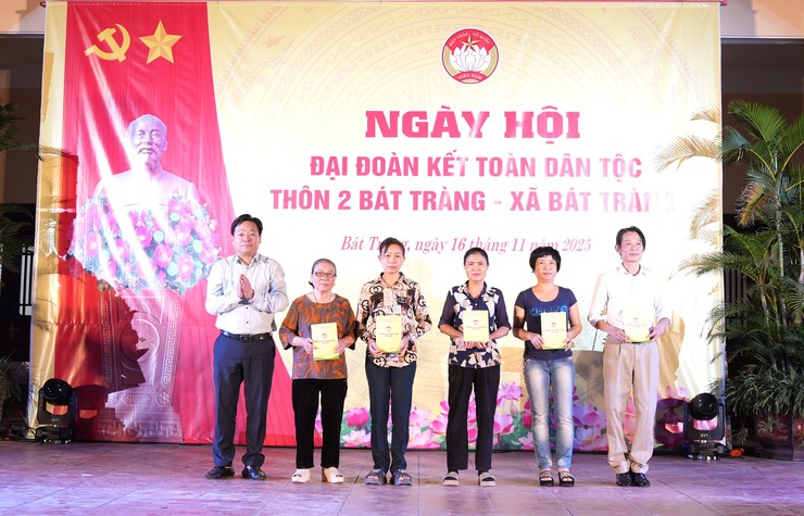 Các thôn trên địa bàn xã Bát Tràng tổ chức Ngày hội Đại đoàn kết toàn dân tộc năm 2025- Ảnh 4.