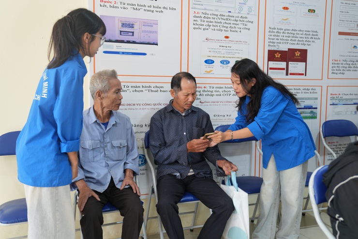 Hà Nội triển khai tuyển chọn “Cộng tác viên hành chính công”- Ảnh 1.