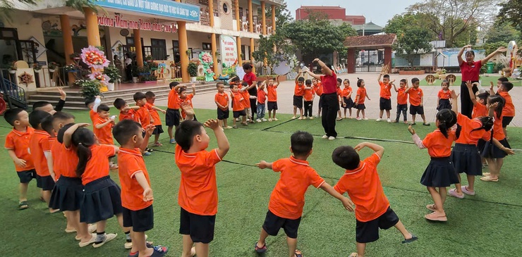 Trường Mầm non Sơn Đông: Phát triển tình cảm và kỹ năng xã hội cho trẻ mầm non- Ảnh 2.