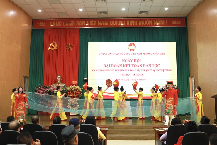 Phát huy truyền thống đoàn kết, xây dựng phường Xuân Đỉnh văn minh, giàu đẹp- Ảnh 7.