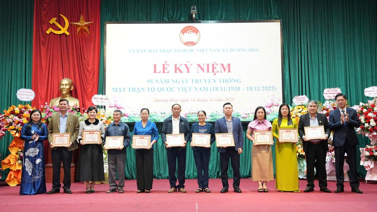 Lễ kỷ niệm 95 năm Ngày truyền thống Mặt trận Tổ quốc Việt Nam (18/11/1930-18/11/2025)- Ảnh 16.