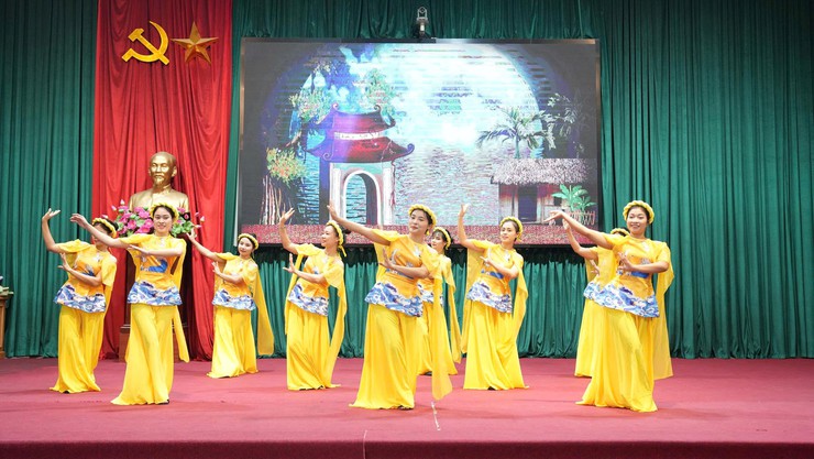 Lễ kỷ niệm 95 năm Ngày truyền thống Mặt trận Tổ quốc Việt Nam (18/11/1930-18/11/2025)- Ảnh 3.