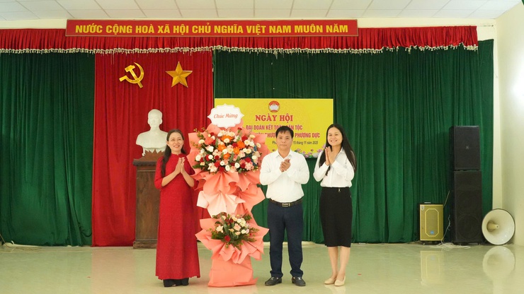 Ngày hội Đại đoàn kết toàn dân tộc thôn Phượng Vũ- Ảnh 1.