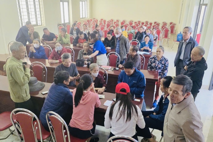 XÃ HÒA XÁ TRIỂN KHAI CÀI ĐẶT CHỮ KÝ SỐ CHO NHÂN DÂN, HƠN 250 NGƯỜI ĐƯỢC HỖ TRỢ TRONG 2 NGÀY- Ảnh 3.
