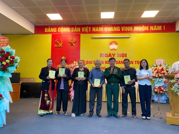 31/31 thôn trên địa bàn xã Thạch Thất sôi nổi tổ chức Ngày hội Đại đoàn kết toàn dân tộc năm 2025- Ảnh 5.