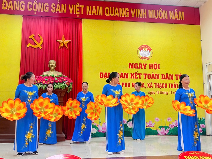 31/31 thôn trên địa bàn xã Thạch Thất sôi nổi tổ chức Ngày hội Đại đoàn kết toàn dân tộc năm 2025- Ảnh 15.