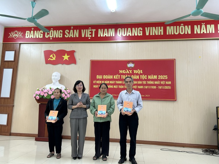 Gia Lâm tổ chức Ngày hội Đại đoàn kết toàn dân tộc tại 36 thôn, tổ dân phố- Ảnh 9.