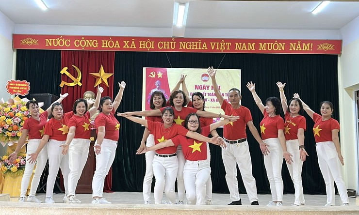 Các thôn trên địa bàn xã Bát Tràng tổ chức Ngày hội Đại đoàn kết toàn dân tộc năm 2025- Ảnh 8.