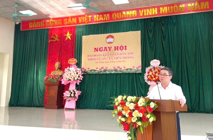 Các đồng chí lãnh đạo xã chung vui Ngày hội Đại đoàn kết toàn dân tộc tại các khu dân cư- Ảnh 9.