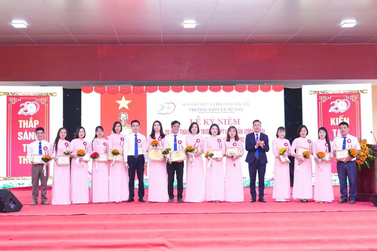 Trường THPT Lý Tử Tấn: 20 năm xây dựng và phát triển- Ảnh 11.
