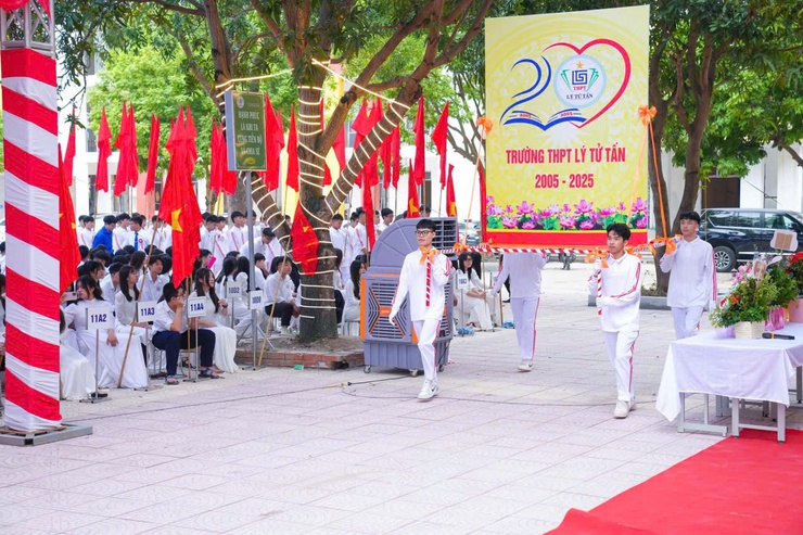 Trường THPT Lý Tử Tấn: 20 năm xây dựng và phát triển- Ảnh 4.