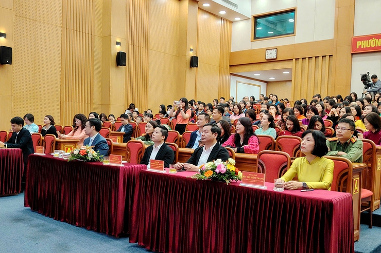 Phường Thanh Xuân gặp mặt kỷ niệm 43 năm Ngày Nhà giáo Việt Nam 20/11 (20/11/1982 - 20/11/2025)- Ảnh 1.