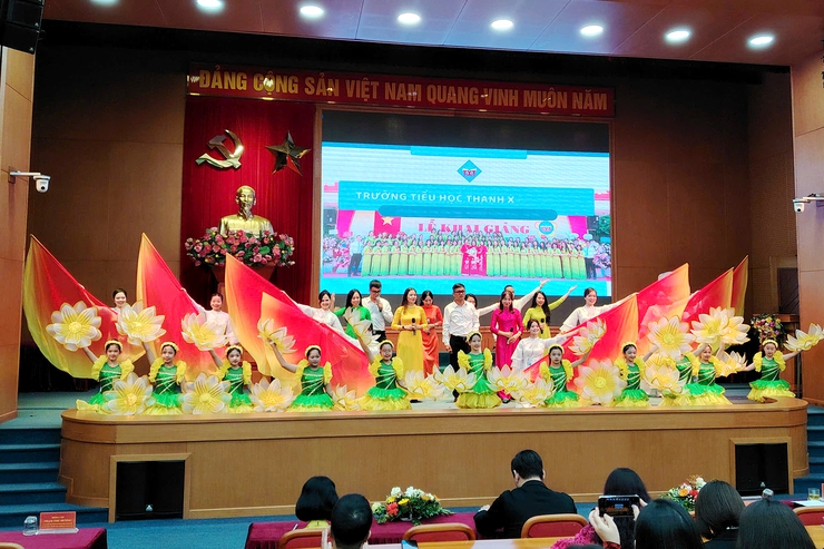 Phường Thanh Xuân gặp mặt kỷ niệm 43 năm Ngày Nhà giáo Việt Nam 20/11 (20/11/1982 - 20/11/2025)- Ảnh 10.