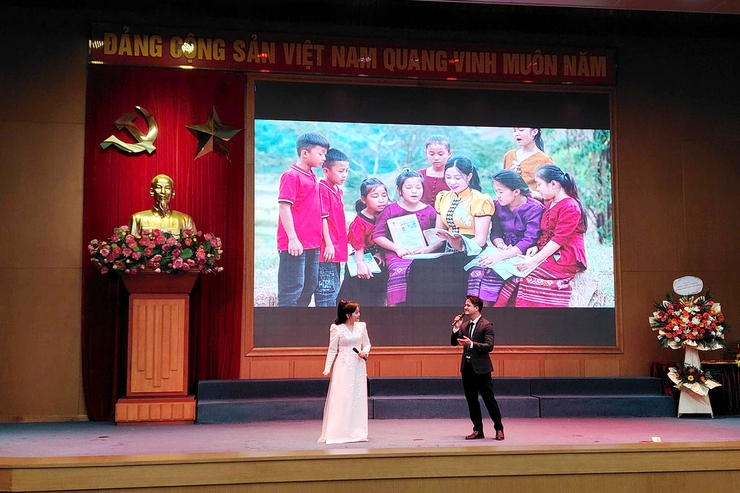 Phường Thanh Xuân gặp mặt kỷ niệm 43 năm Ngày Nhà giáo Việt Nam 20/11 (20/11/1982 - 20/11/2025)- Ảnh 12.