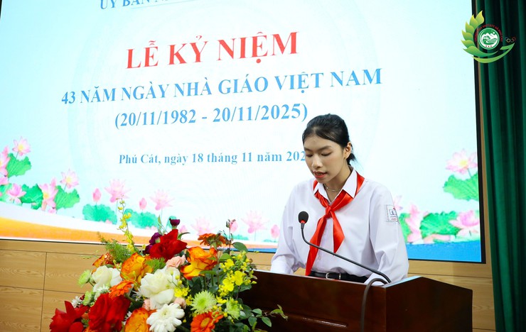 Xã Phú Cát tổ chức Lễ kỷ niệm 43 năm Ngày Nhà giáo Việt Nam 20/11- Ảnh 10.