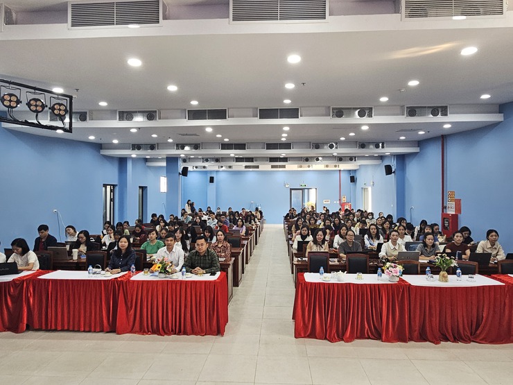 Tập huấn Ứng dụng công nghệ AI trong dạy học và giáo dục học sinh- Ảnh 1.