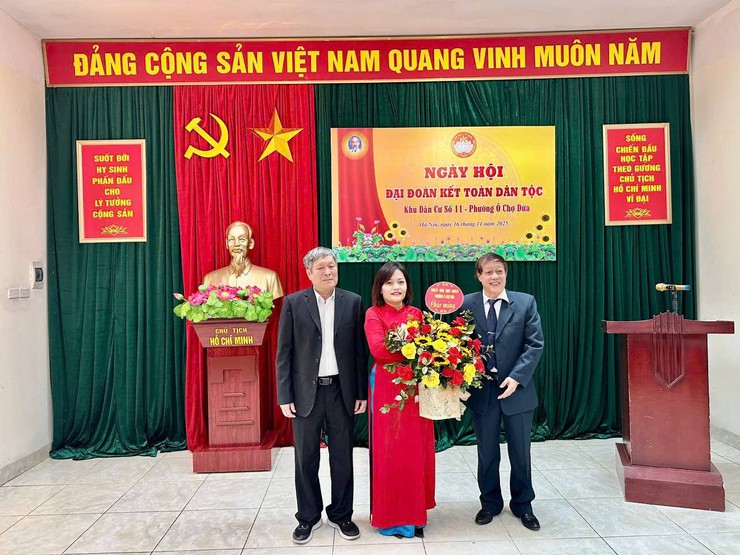 Ngày hội Đại đoàn kết toàn dân tộc nhân kỷ niệm 95 năm Ngày truyền thống Mặt trận Tổ quốc Việt Nam trên địa bàn Phường Ô Chợ Dừa- Ảnh 3.
