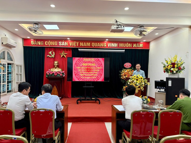 PHƯỜNG CỬA NAM: RA QUÂN CAO ĐIỂM XỬ LÝ VI PHẠM TRẬT TỰ ĐÔ THỊ – AN TOÀN GIAO THÔNG – VỆ SINH MÔI TRƯỜNG NĂM 2025**- Ảnh 3.