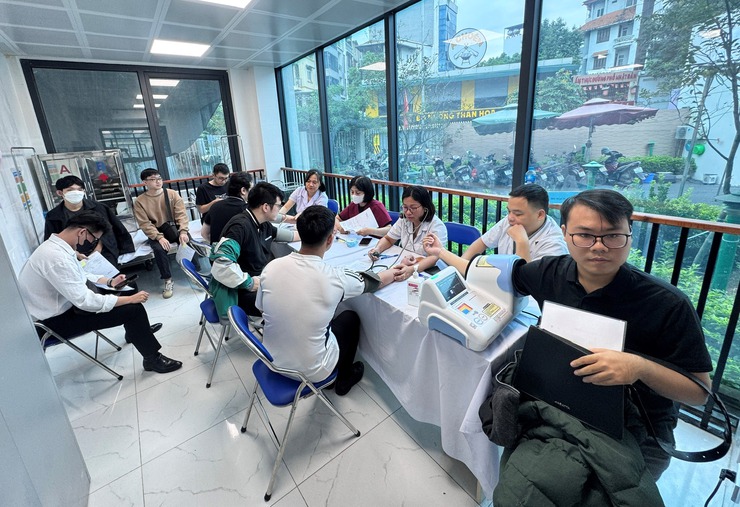 Thanh niên Nghĩa Đô hăng hái khám sơ tuyển, sẵn sàng nhập ngũ năm 2026- Ảnh 3.