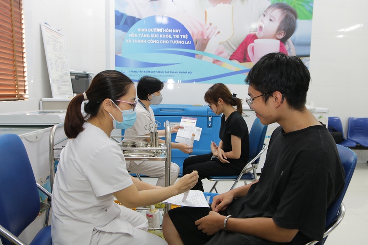 Ngành Y tế khuyến cáo người dân chủ động phòng bệnh trong thời tiết giao mùa- Ảnh 1.