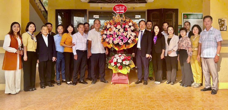 TƯNG BỪNG, RỘN RÀNG NGÀY HỘI ĐẠI ĐOÀN KẾT TOÀN DÂN TỘC NĂM 2025 TRÊN ĐỊA BÀN PHƯỜNG LĨNH NAM- Ảnh 11.