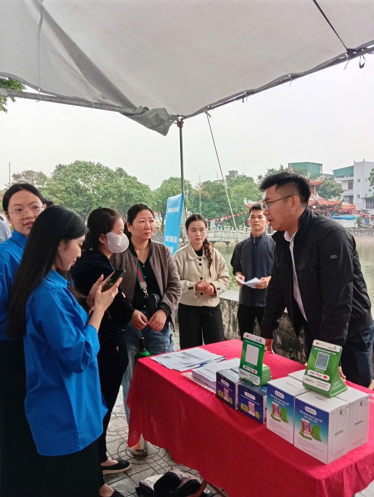 PHƯỜNG LĨNH NAM TRIỂN KHAI TUYẾN PHỐ 4.0 - THANH TOÁN KHÔNG DÙNG TIỀN MẶT- Ảnh 6.