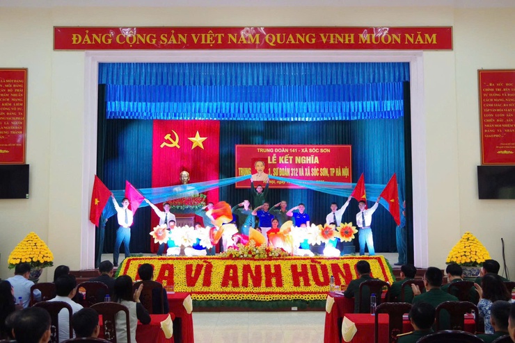 TRUNG ĐOÀN 141, SƯ ĐOÀN 312 TỔ CHỨC KẾT NGHĨA VỚI XÃ SÓC SƠN- Ảnh 3.