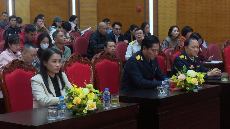 UBND XÃ SÓC SƠN PHỐI HỢP VỚI THUẾ CƠ SỞ 18 THÀNH PHỐ HÀ NỘI TẬP HUẤN CHUYỂN ĐỔI MÔ HÌNH PHƯƠNG PHÁP QUẢN LÝ KHI XOÁ BỎ THUẾ KHOÁN- Ảnh 1.