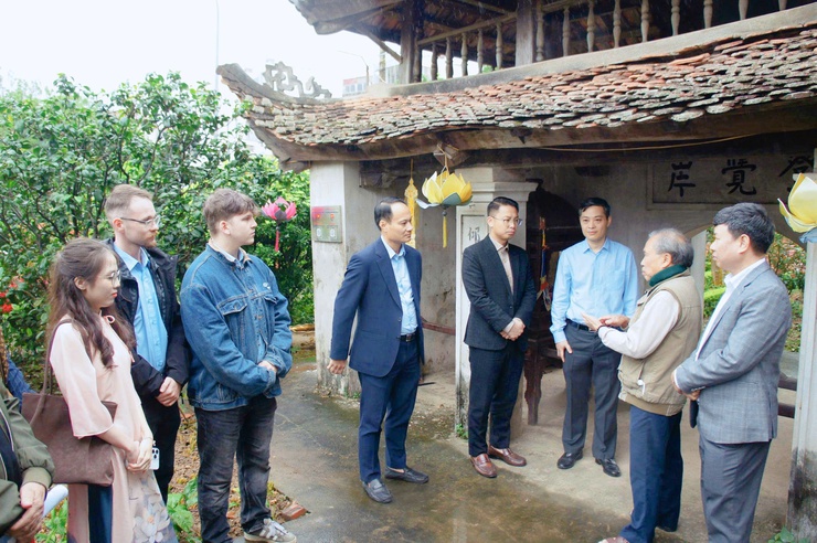 Ra mắt Tour du lịch trải nghiệm “Một ngày cùng Di sản Phú Thượng”- Ảnh 5.