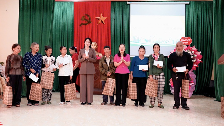 MTTQ xã Vân Đình - Dấu ấn từ những công trình và hoạt động nghĩa tình đại đoàn kết.- Ảnh 16.